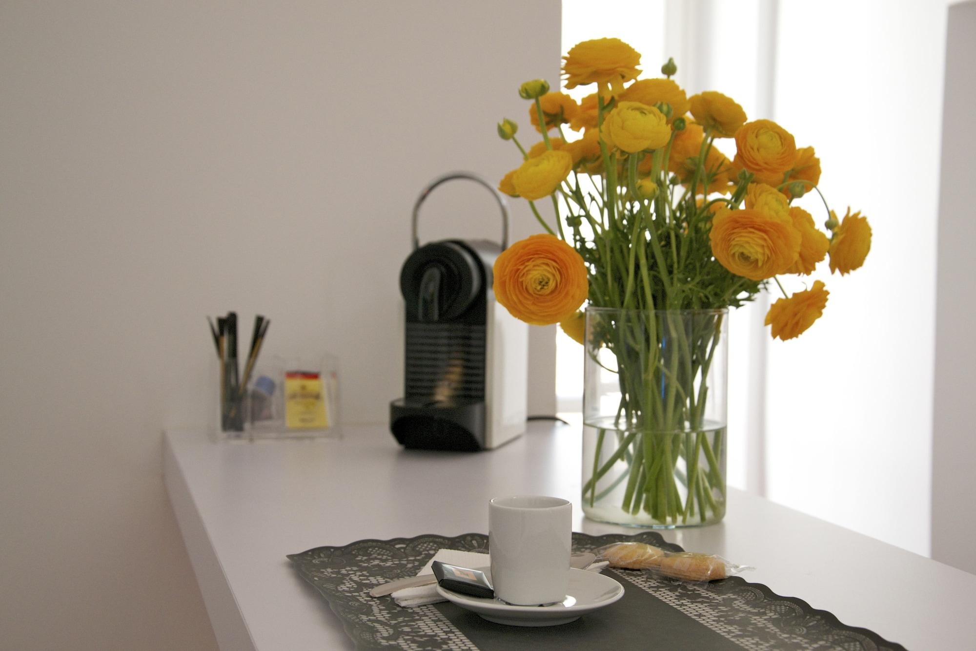 Oriana Homel Apartment Rom