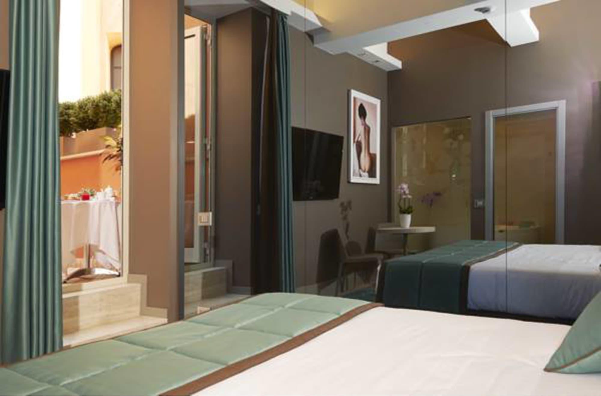 Harry's Bar Trevi & Restaurant Hotel 5*
