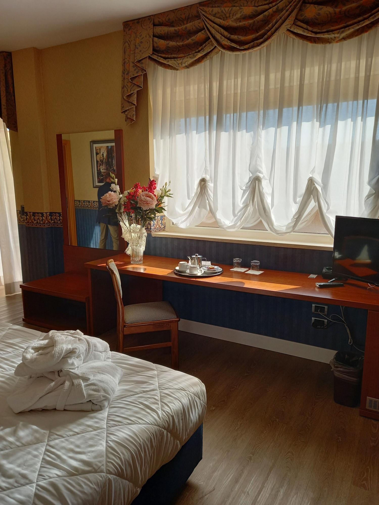 Ele Park Pamphili Hotell 4*