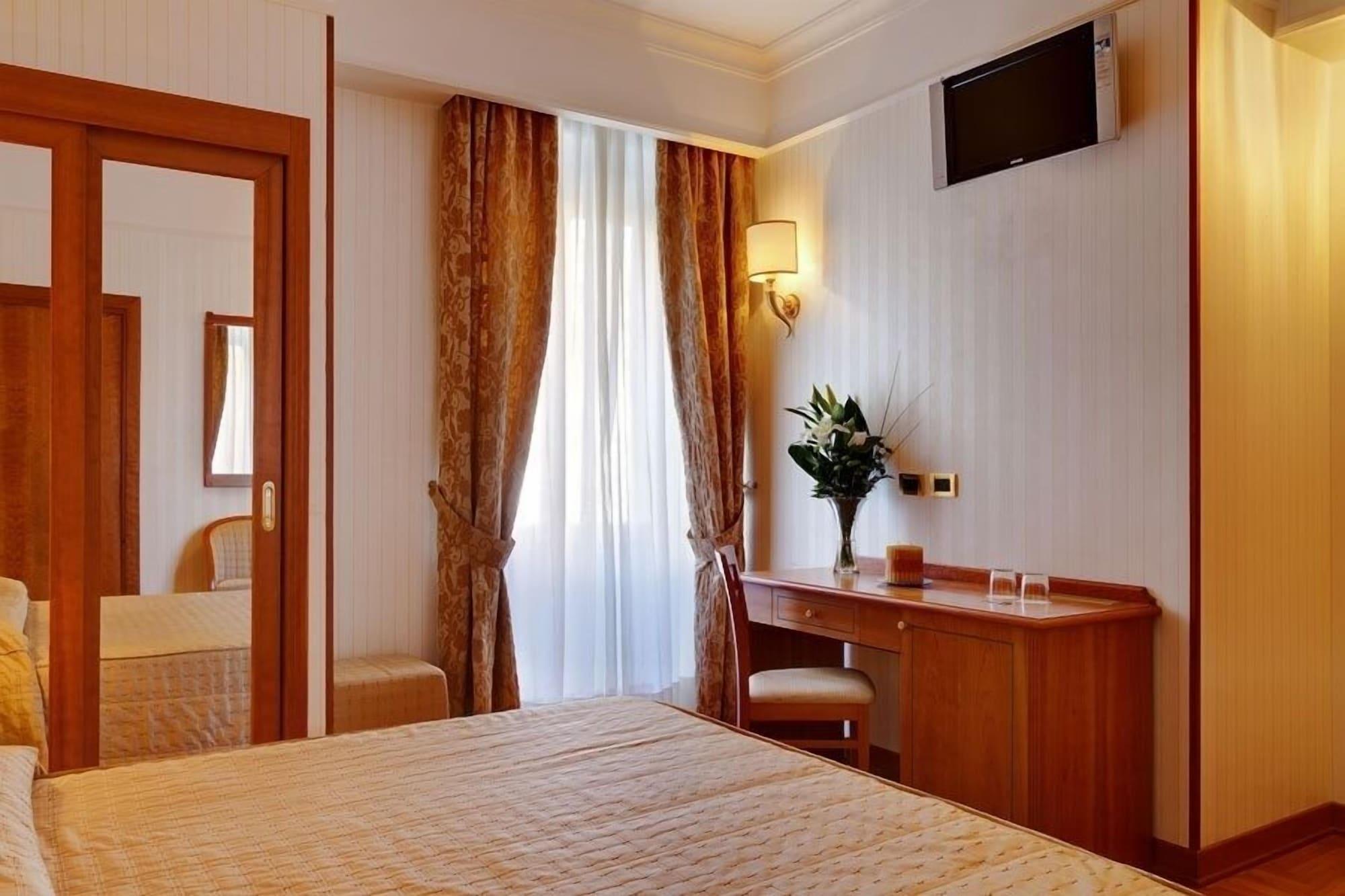 Pensión Residenza Romacentro 3*