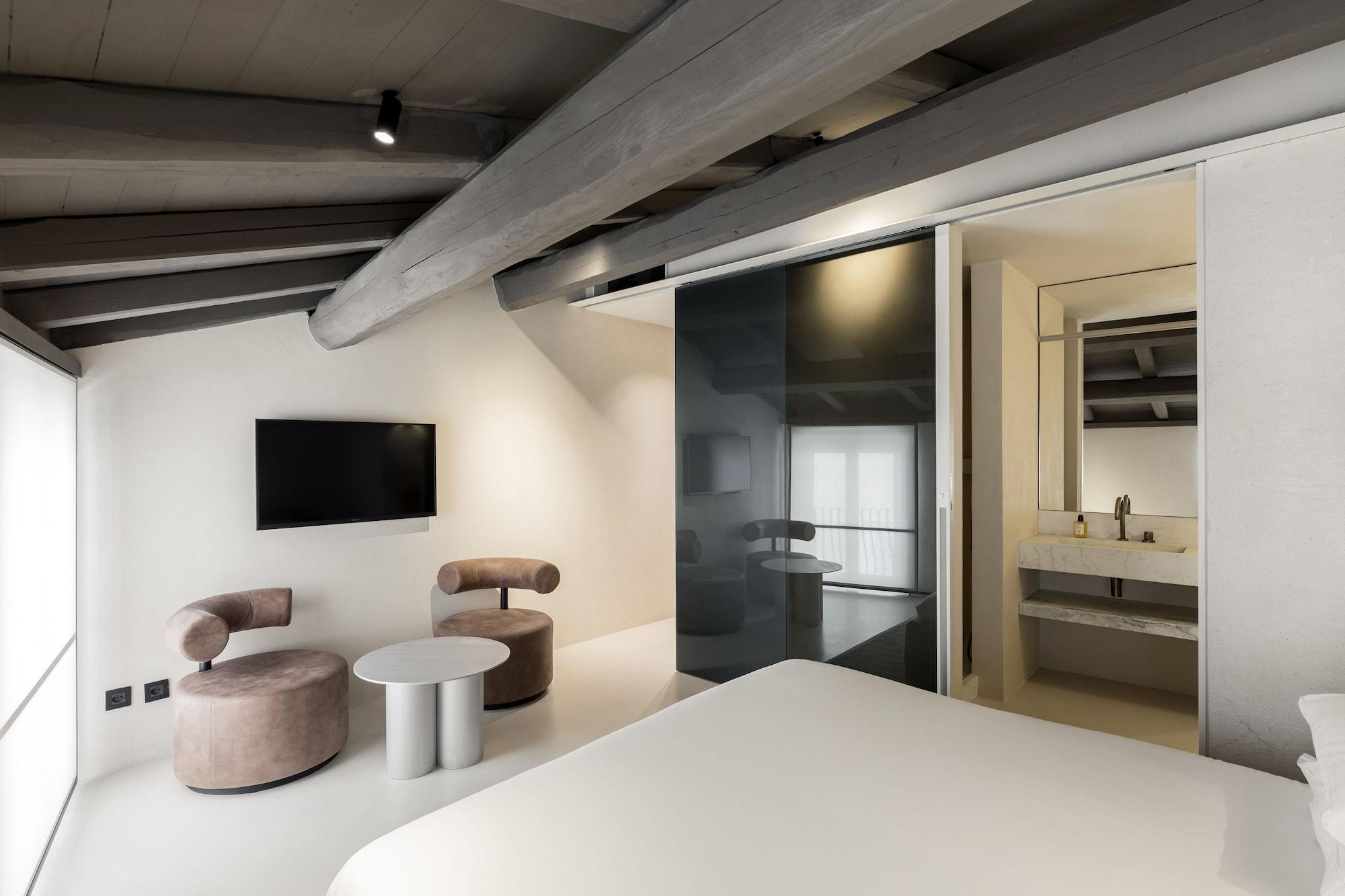 Scenario Hotel 4*