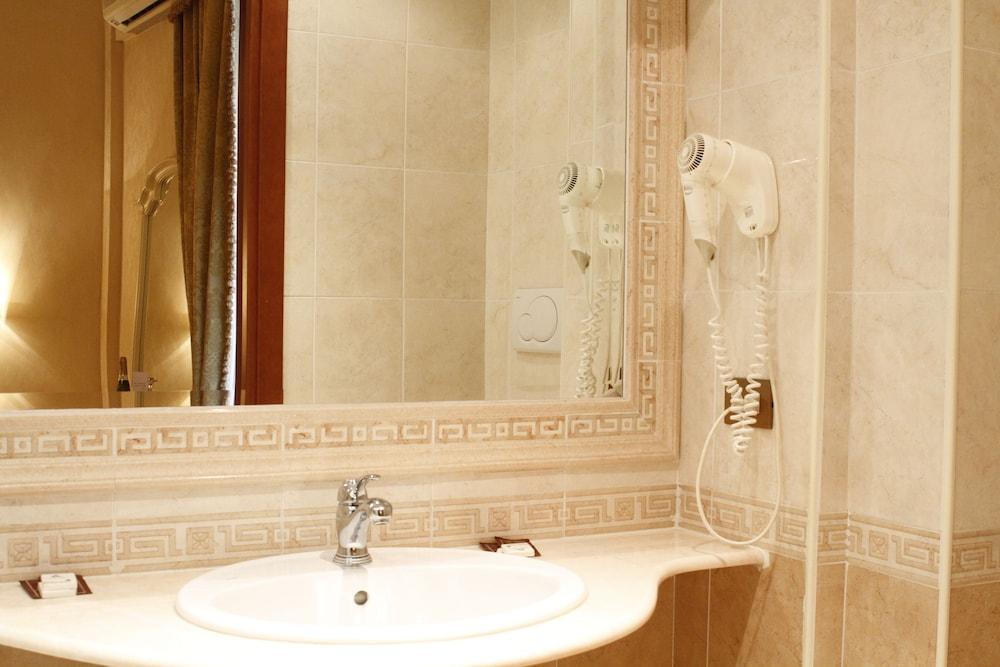Hotell Edera 3*