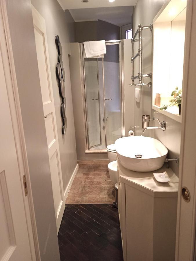 Apartment Dieci Mt Da Piazza Di Spagna Rom
