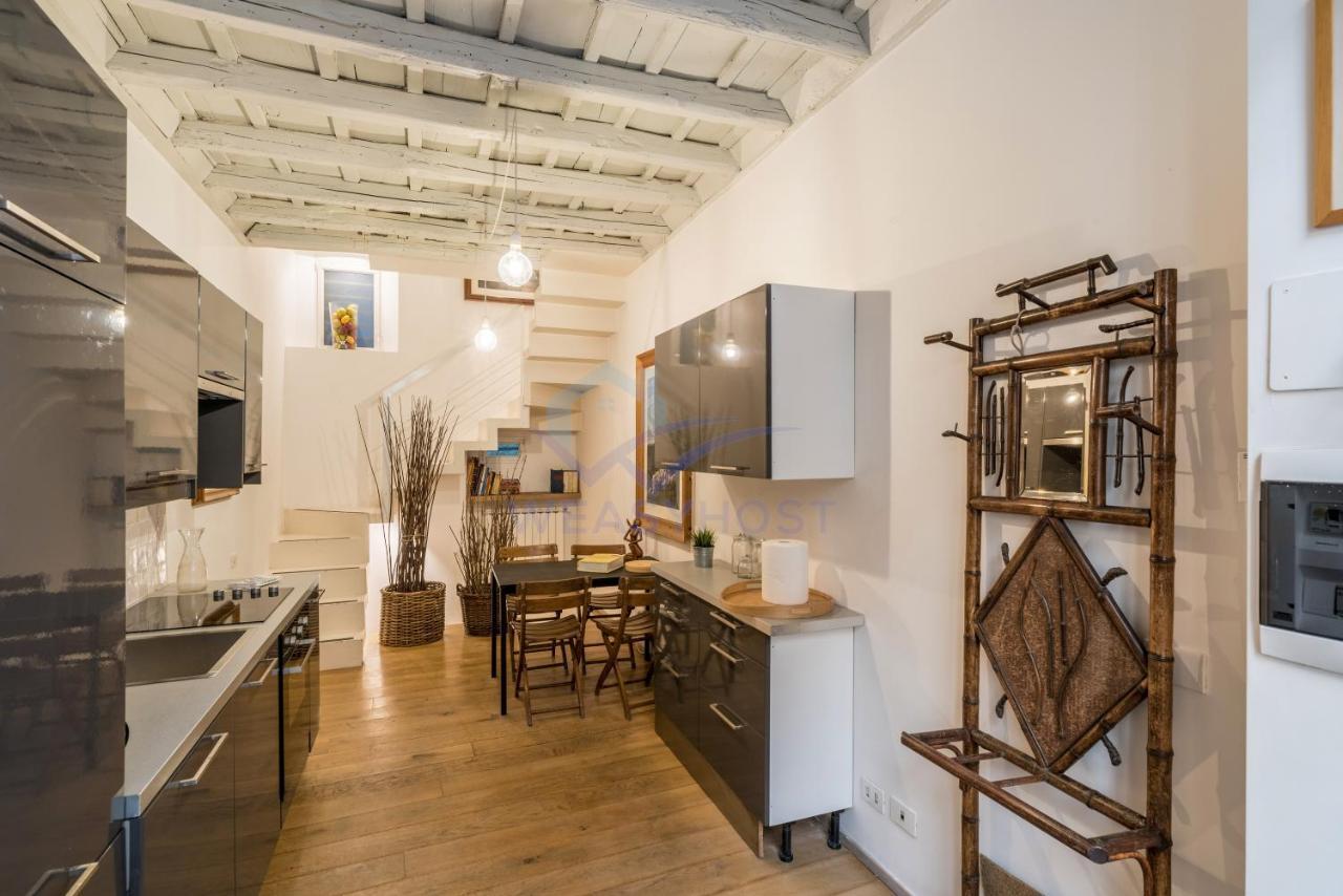 Cozy Entire Close To Piazza Trilussa Appartamento Roma