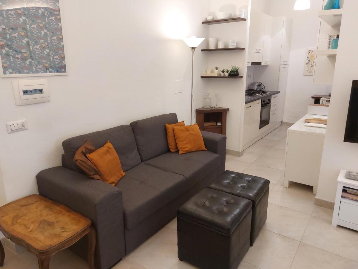 Casa Giova: Bilocale Con Balcone Al Gianicolo *