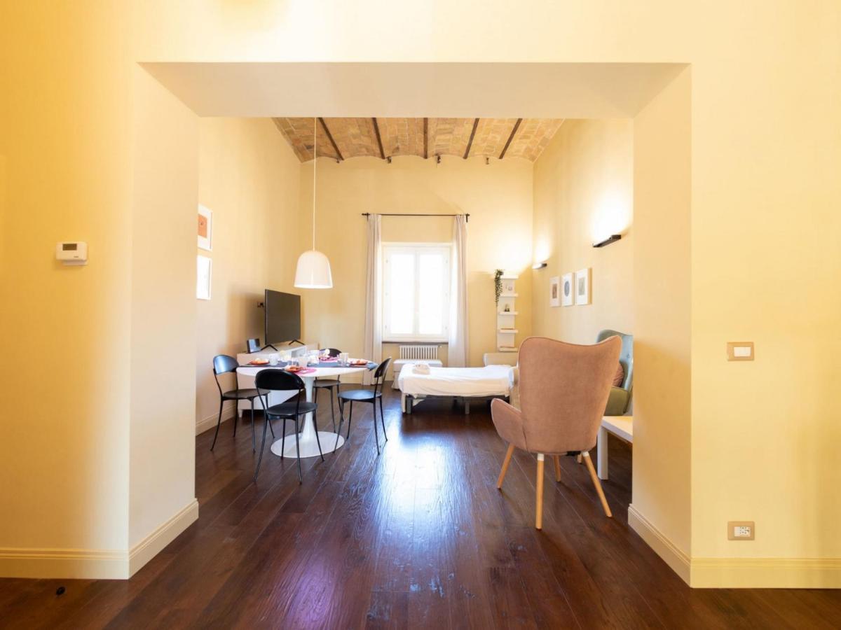 The Rent - Elegant Two-bedroom Close To Saint Peter's Basilica