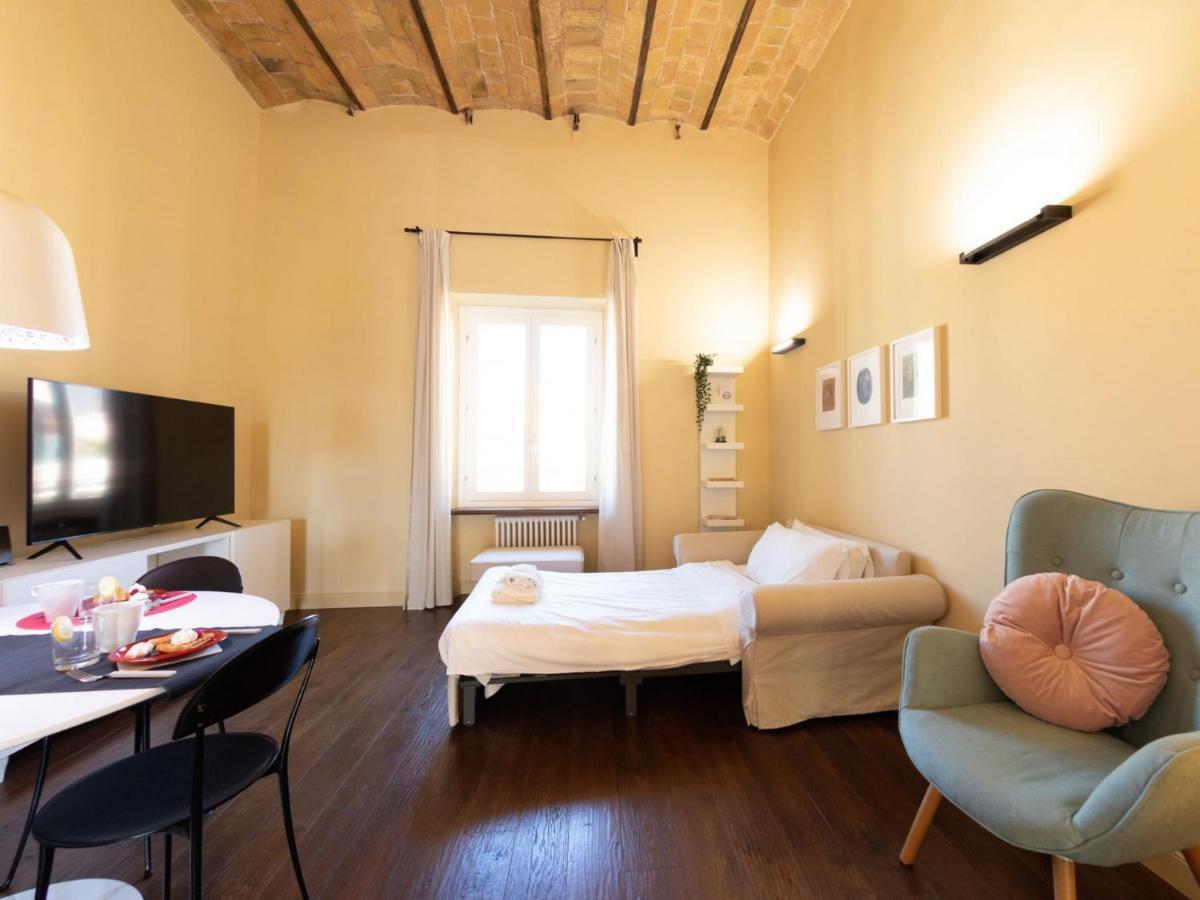 The Rent - Elegant Two-bedroom Close To Saint Peter's Basilica Apartamento