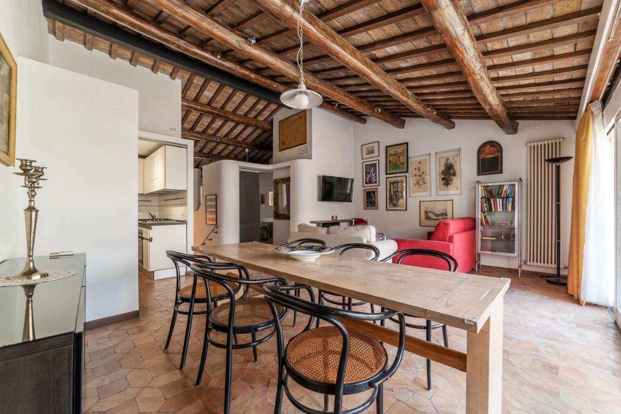Banchi Vecchi With Terrace Apartment