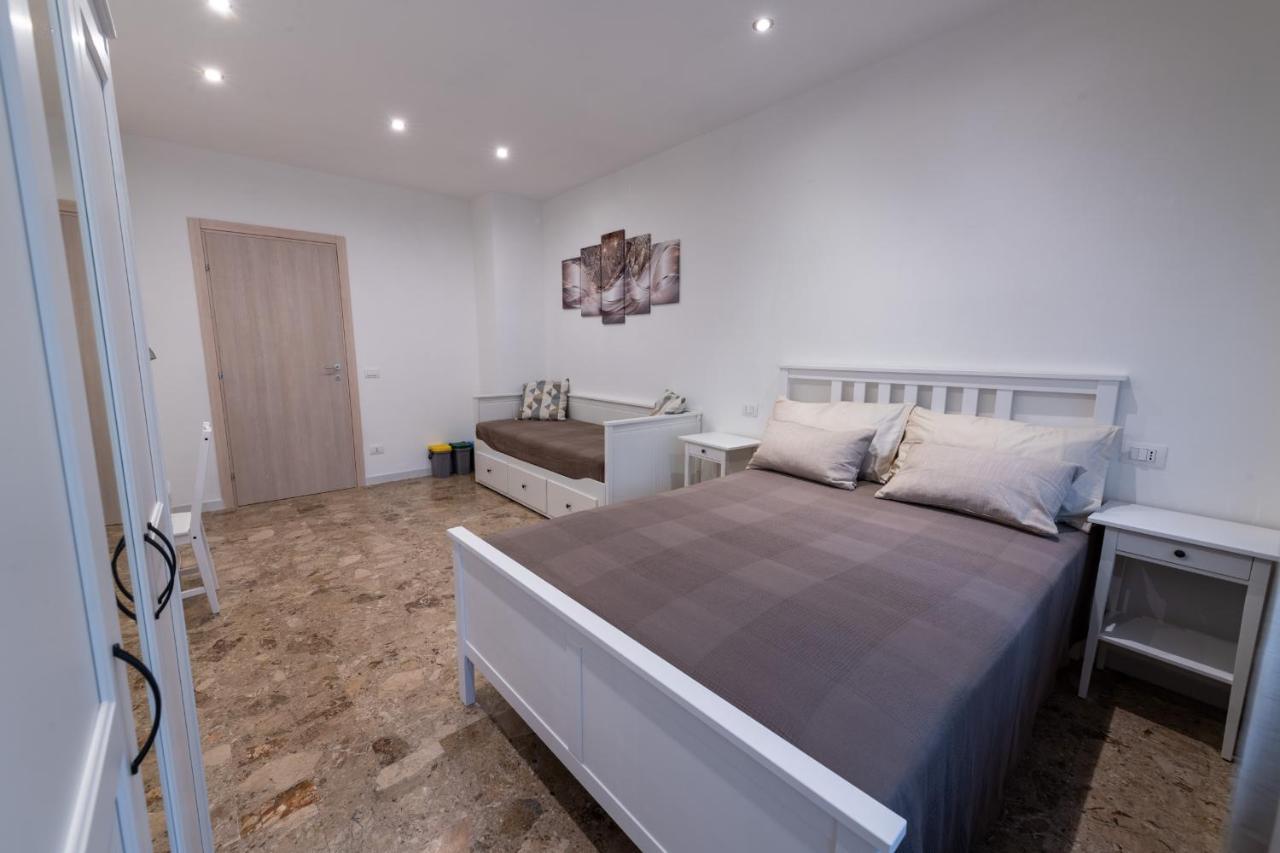 Apartment Casa Rosa Beige E Blu Rome