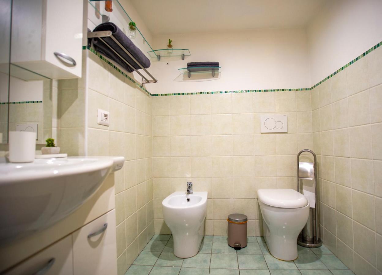 Colosseo-termini 5 ✶✶✶✶ Elegante Apartamento *