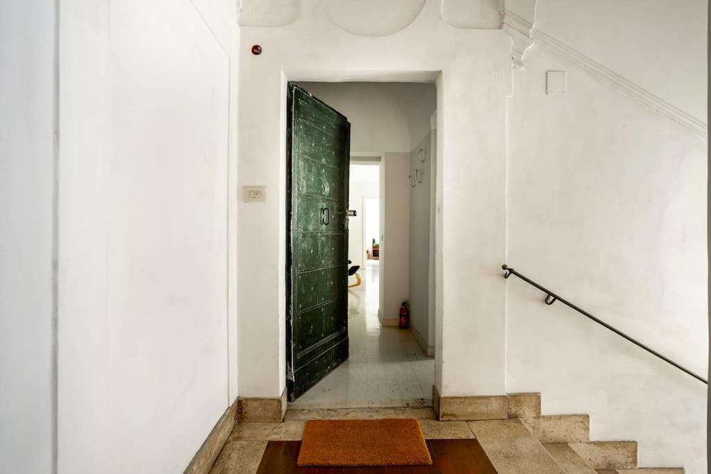 Authentic Monti 5 Mins From Colosseum Leilighet Roma