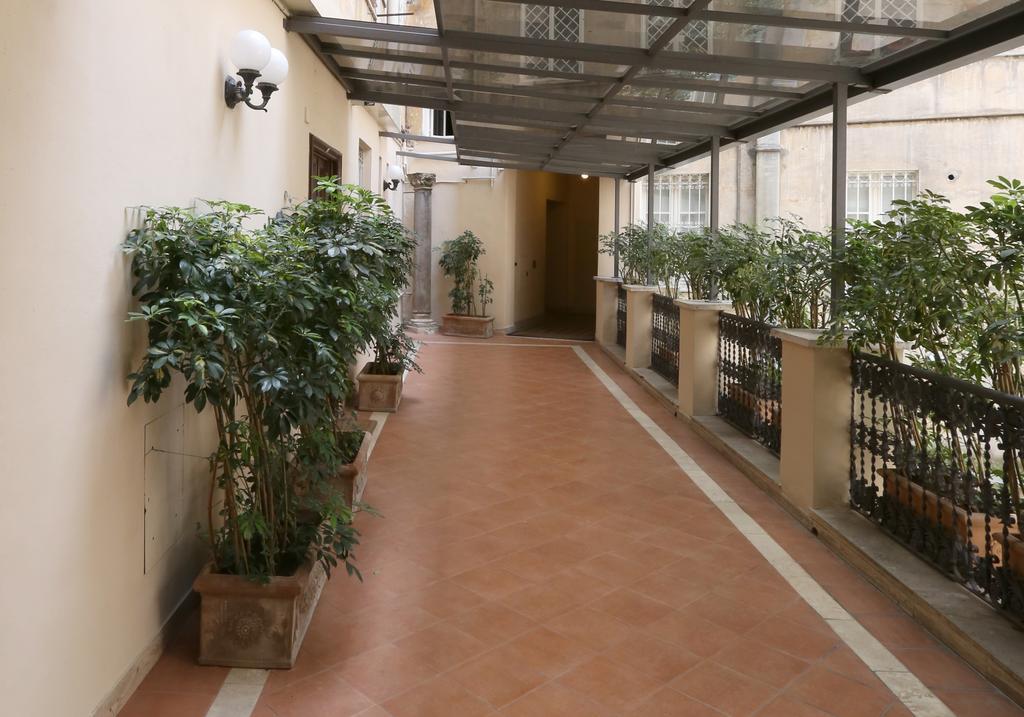 Residenza Crescenzio Gjestgiverier Roma