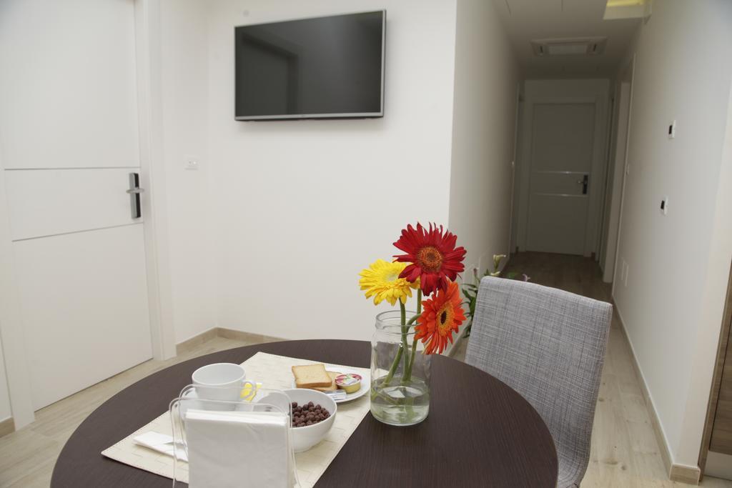 Maison Maneli 3* Roma