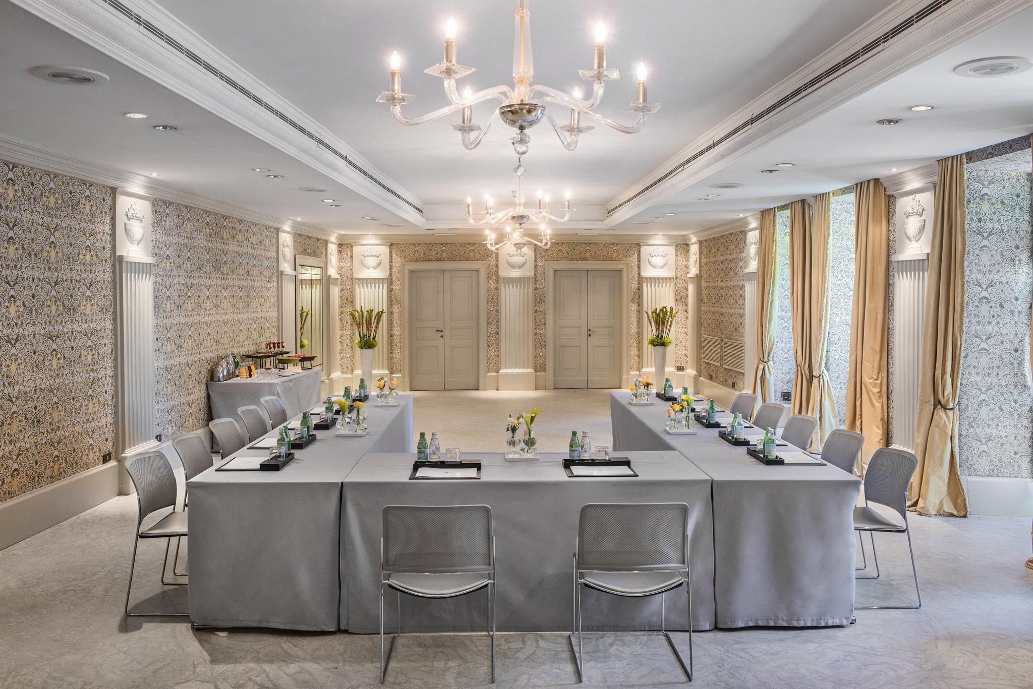Hotel Rocco De Russie 5*