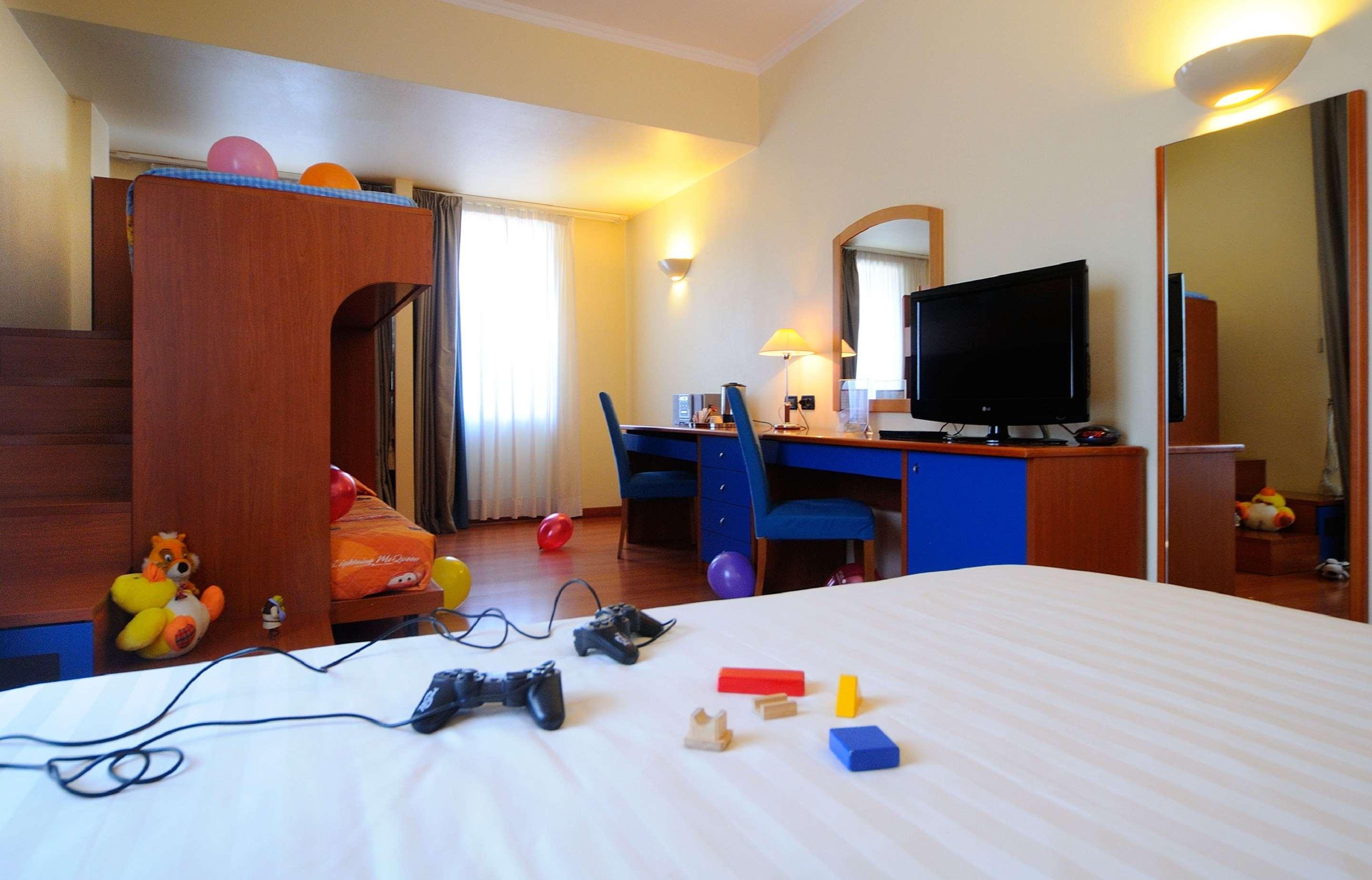 Western Globus 3* Roma