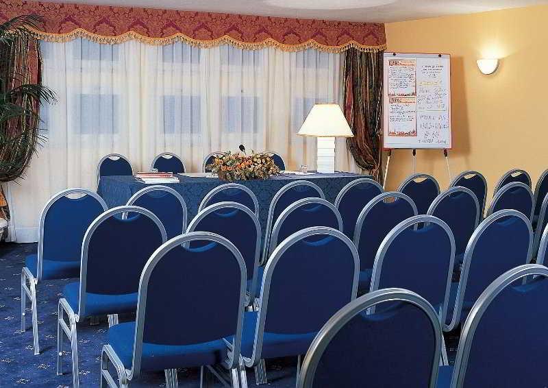 Warmthotel Hotell