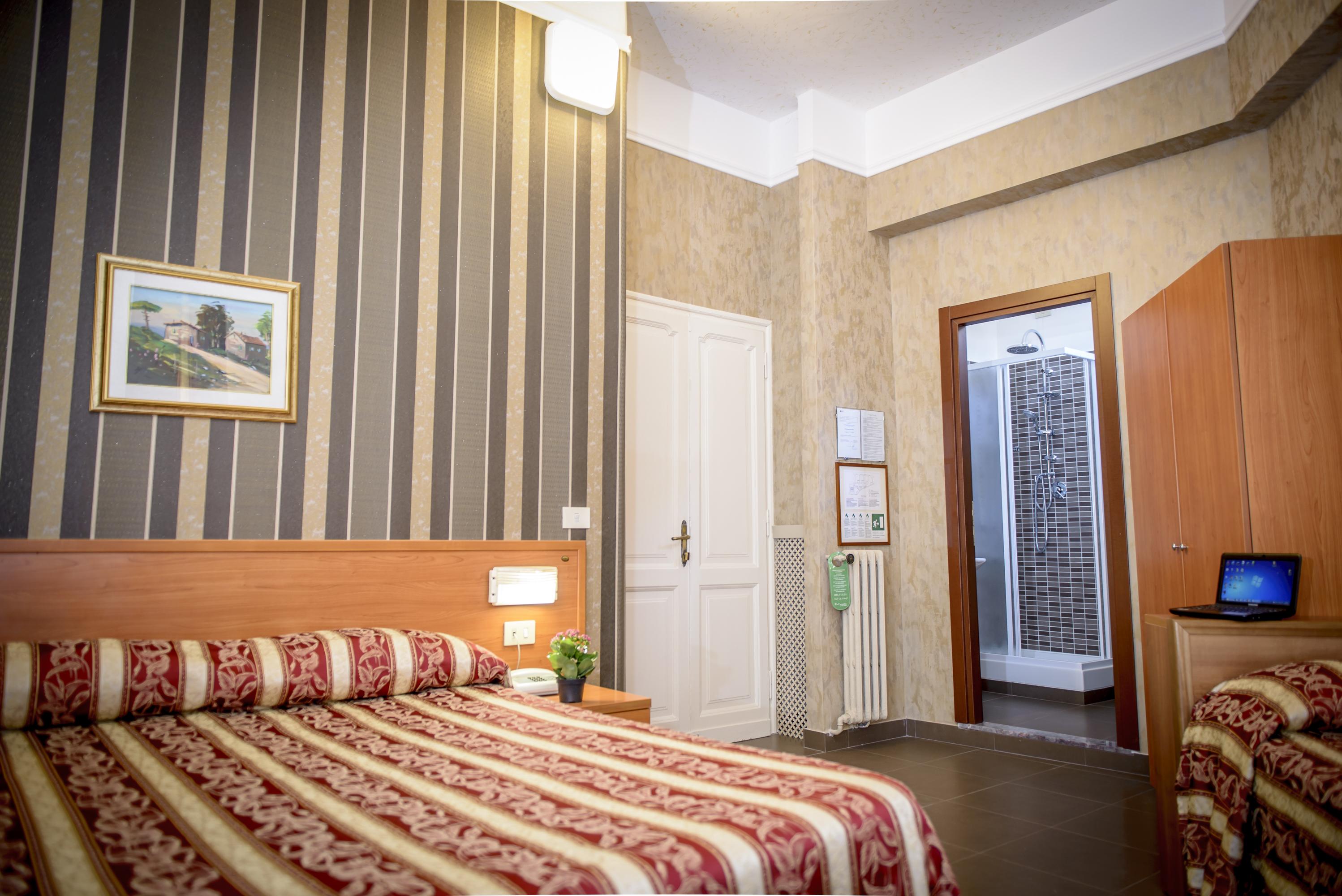 Hotell Emmaus 3*