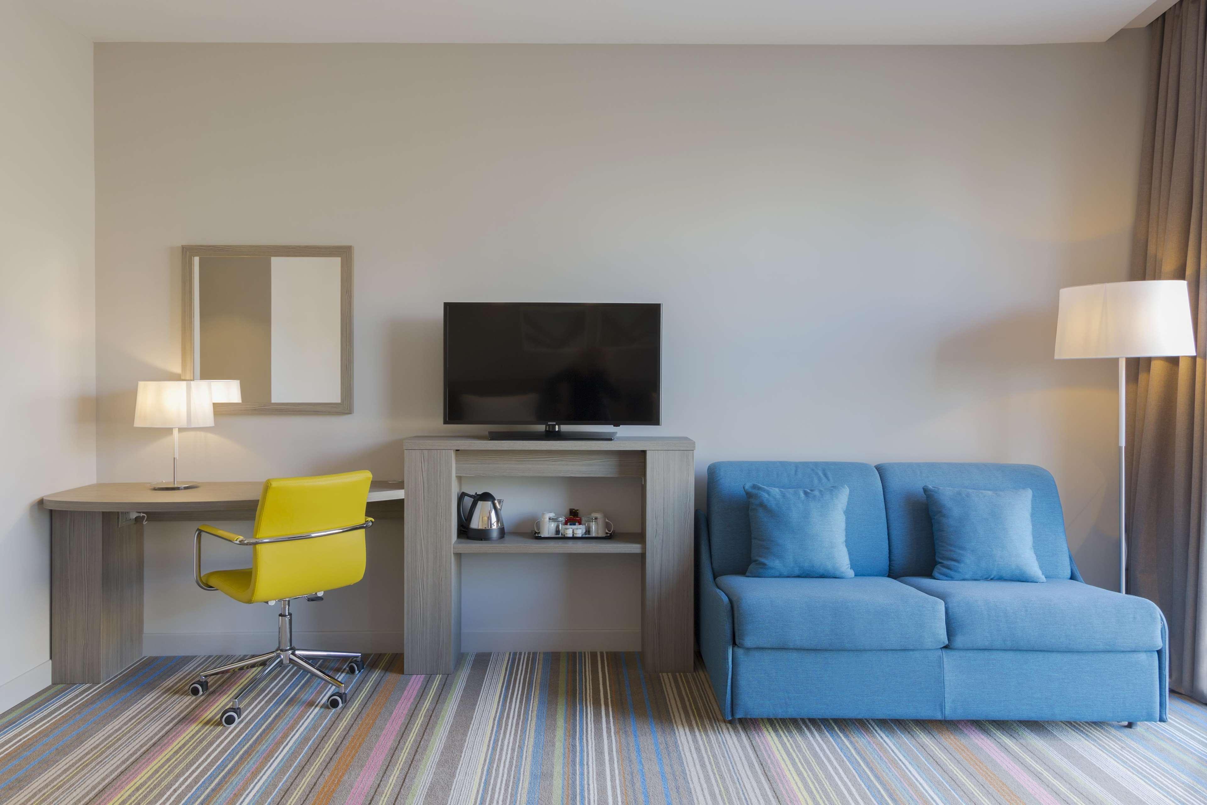 Hampton By Hilton East Roma