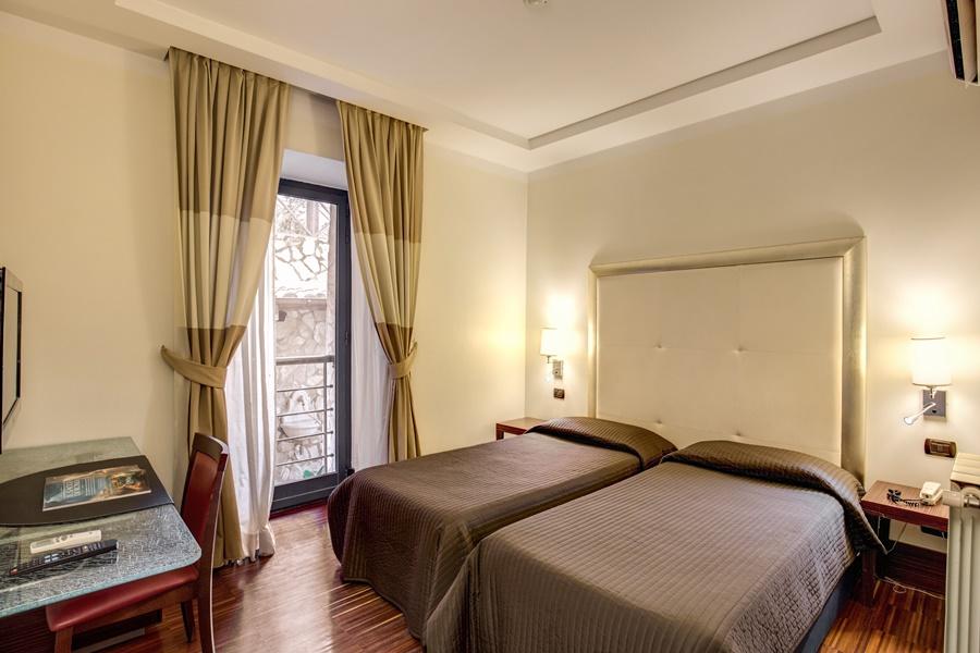 The 3* Roma