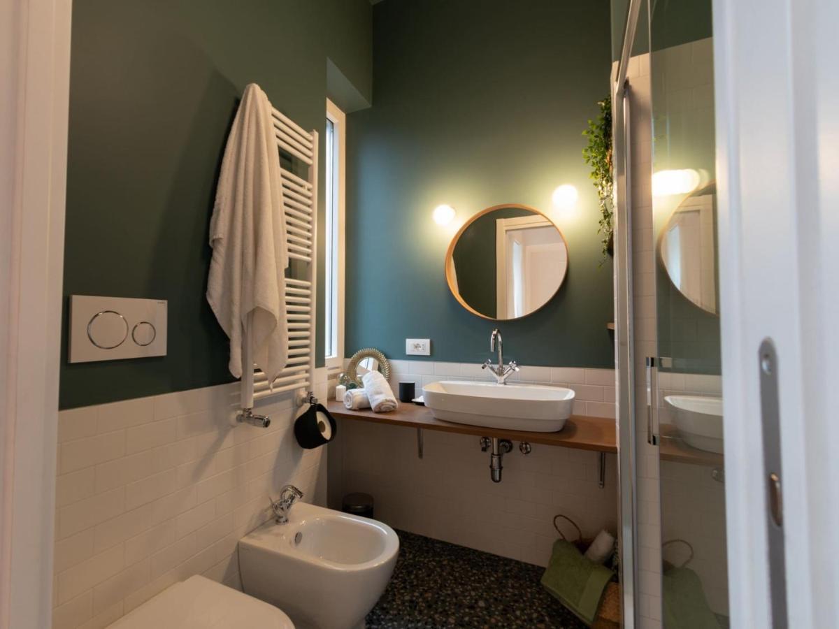 The Rent - Colorful One-bedroom In San Giovanni District Apartamento Roma