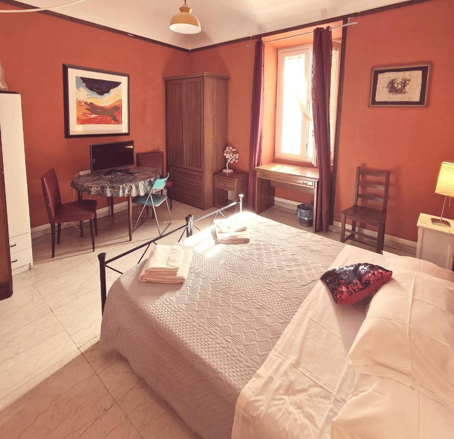 Acomodação com café da manhã  Casa Totti Roma