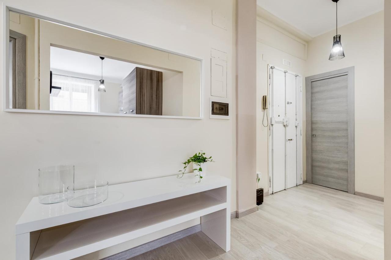 Bdc - Prestige 3bdr 3bath In Monti District * Roma