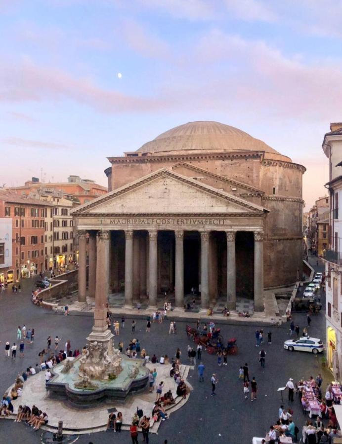 Luce Al Pantheon * Roma