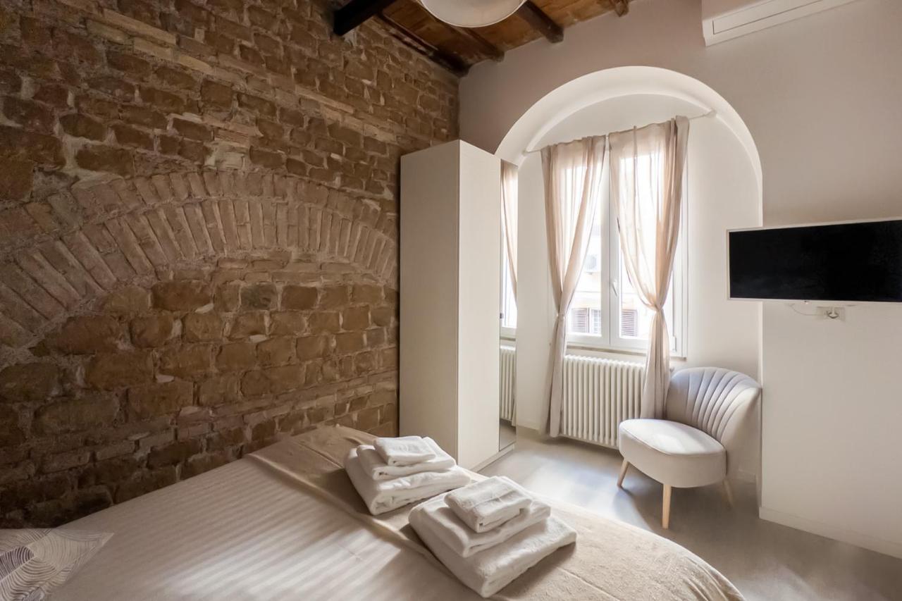 Apartamento White Ostilia Roma
