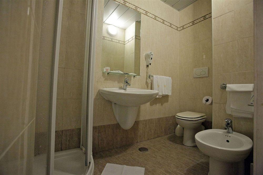 Emmaus Hotell Roma