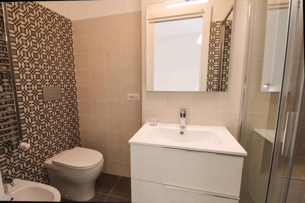 Delicious 2 Bed And Garden By Yh Apartment *