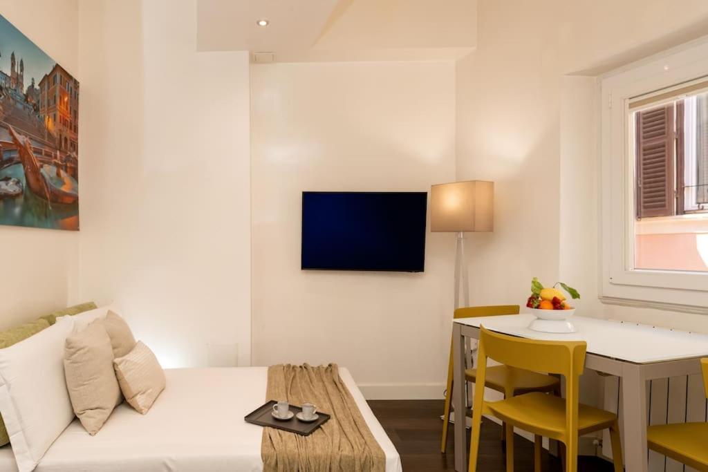 New! Lovely 1 Min From Campo De' Fiori Apartamento