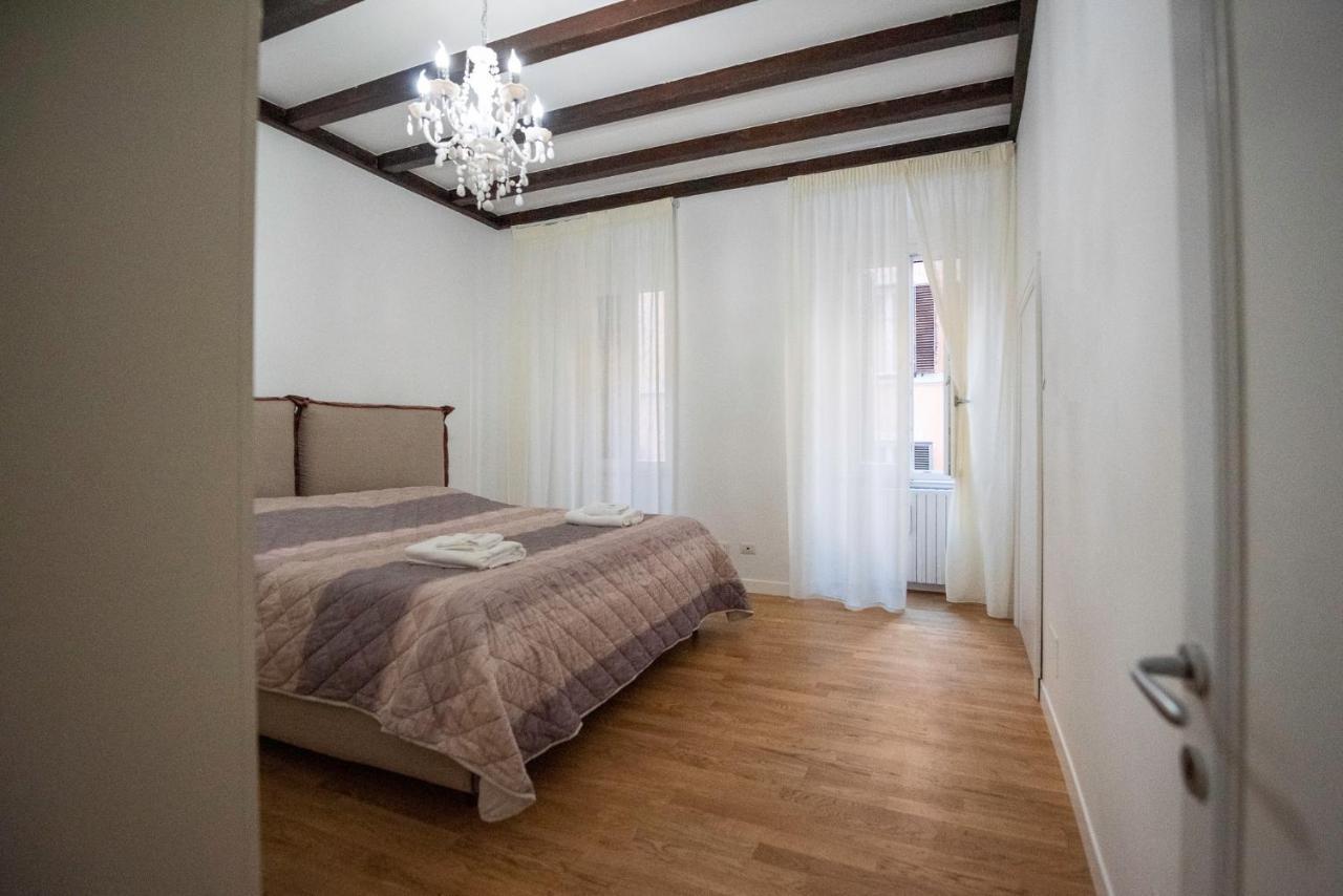 Splendido Nel Centro Di Roma, Monti Apartamento *