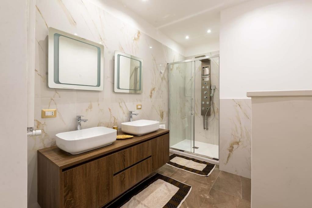 Leilighet Colosseum 10steps Away, Marco Aurelio Luxury House Roma