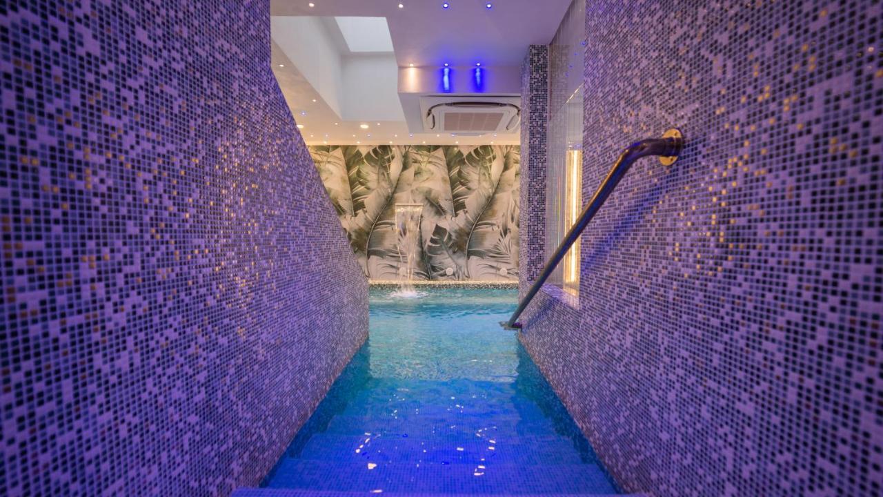 Center 3 Hotel 3*