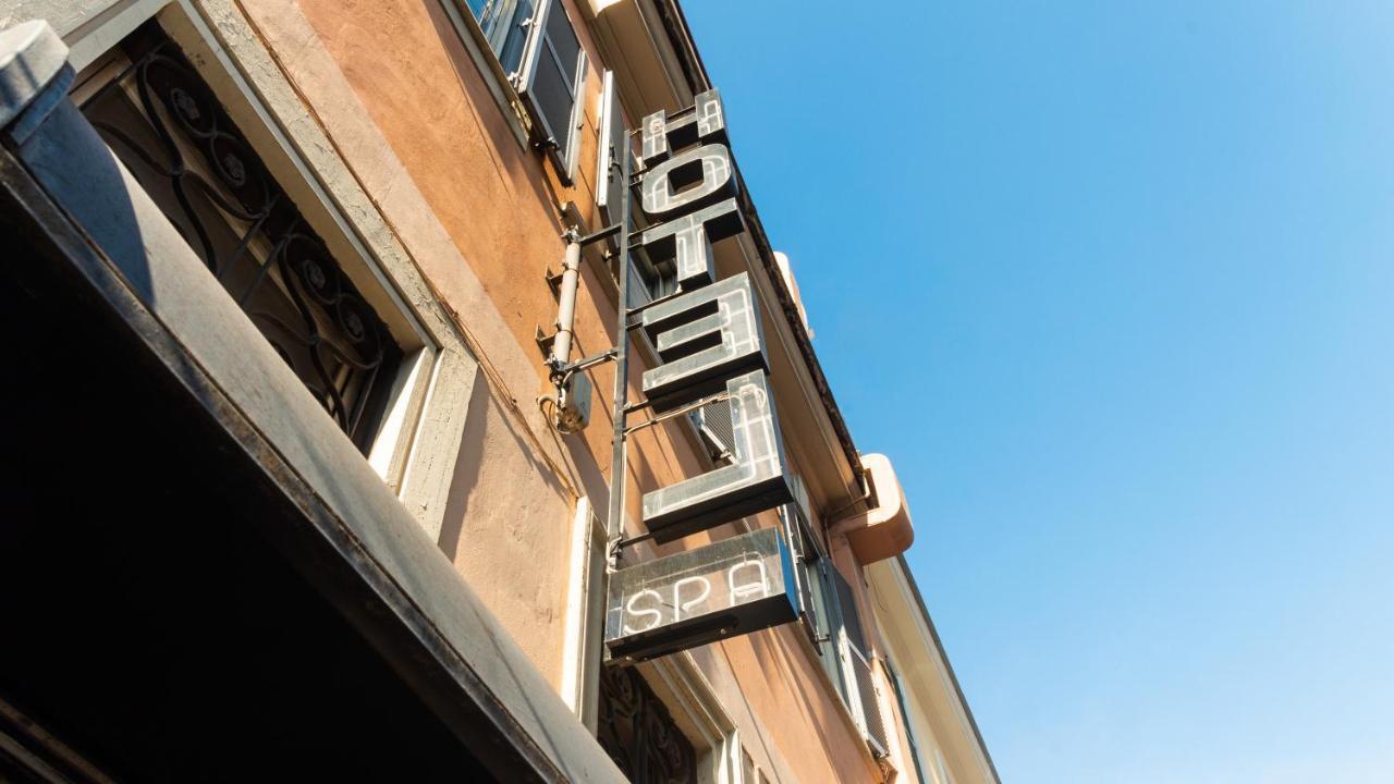 Center 3 Hotel 3*