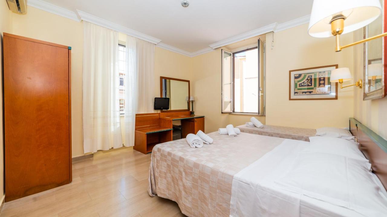 Center 3 Hotel