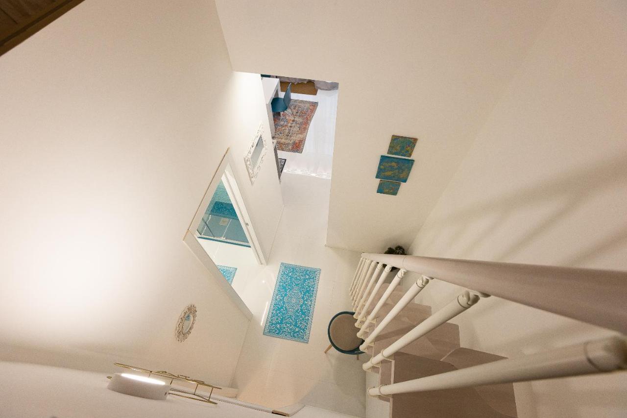 First Apartamento *