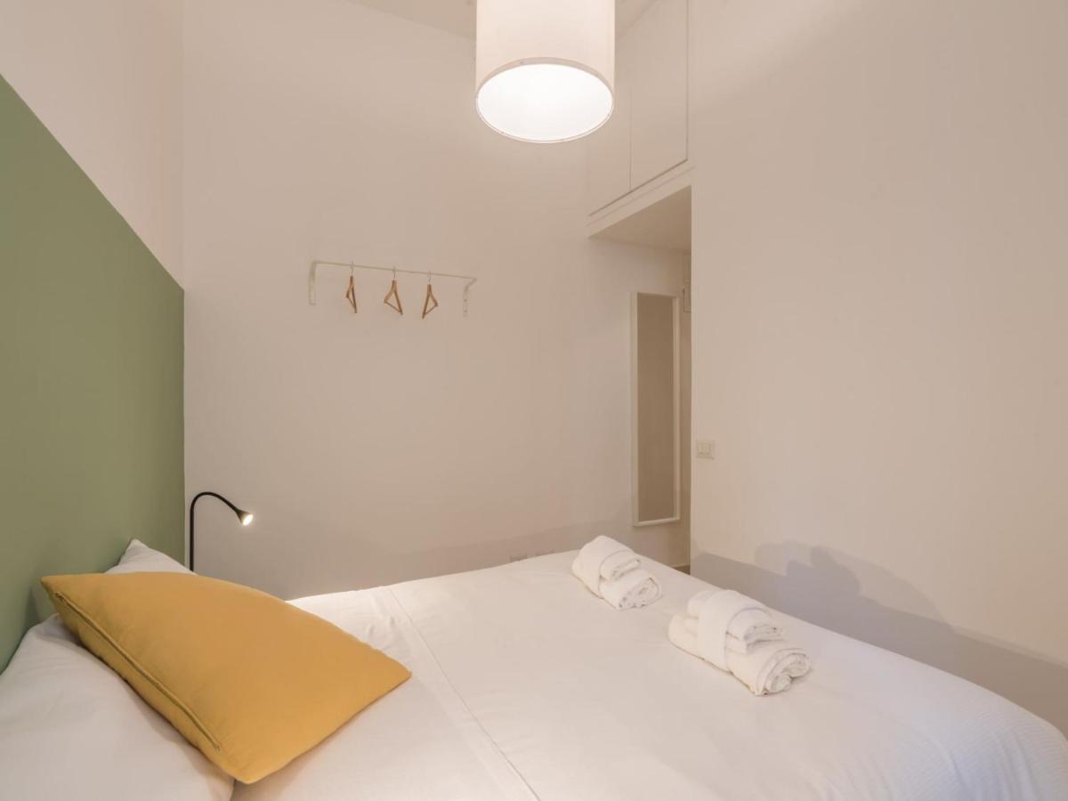 The Rent - Sunny Three-bedroom Near Ottaviano Metro Stop Apartamento *