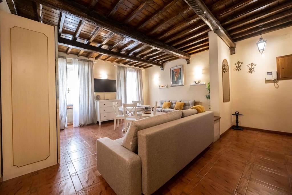Crispi 91 - Piazza Di Spagna Apartment