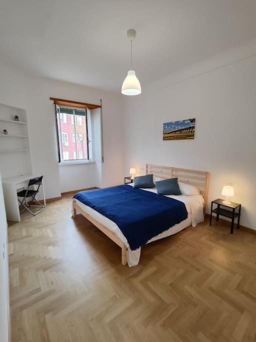 Apartamento White & Wood House In