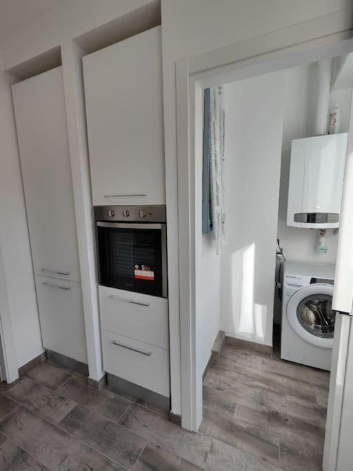 Apartamento White & Wood House In *