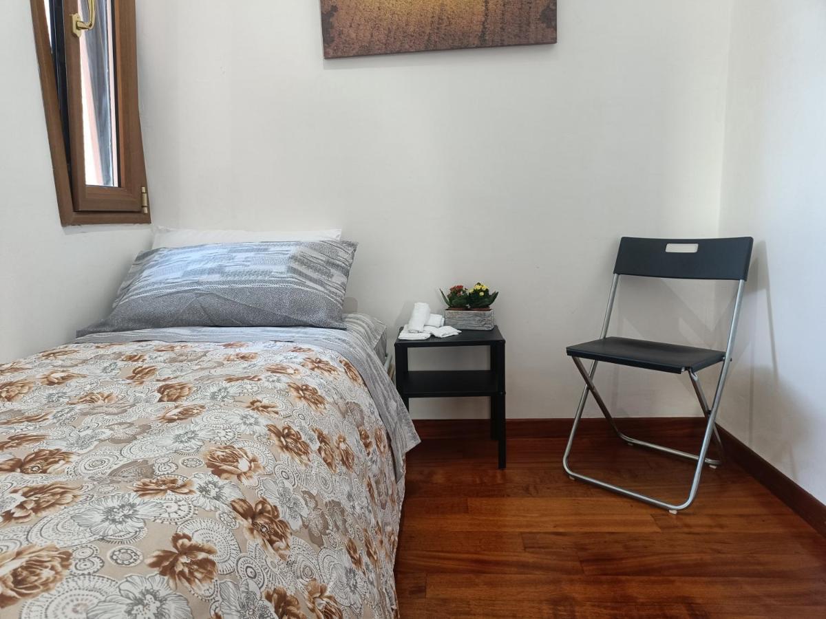 Apartamento Avellini - Delightful And Spacious With Terrace - Near Metro A Cornelia *