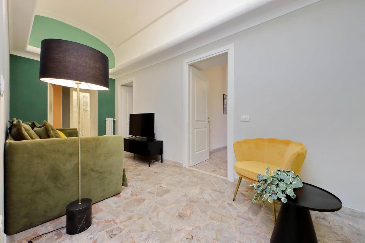 Flatinrome Termini 1 *