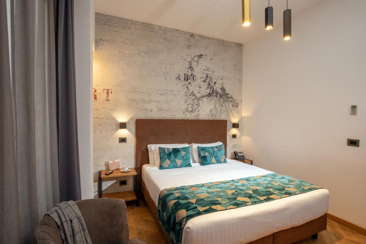 Navona Essence Hotel 3*