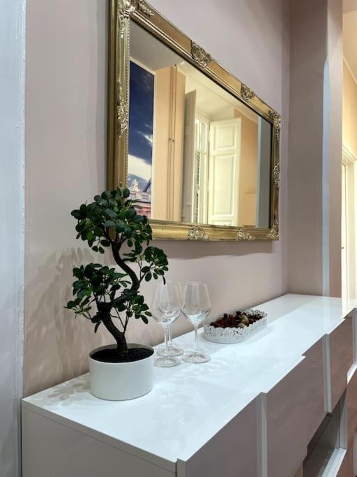 Heart Of Rome-napoleone Apartment-10 To Colosseo *