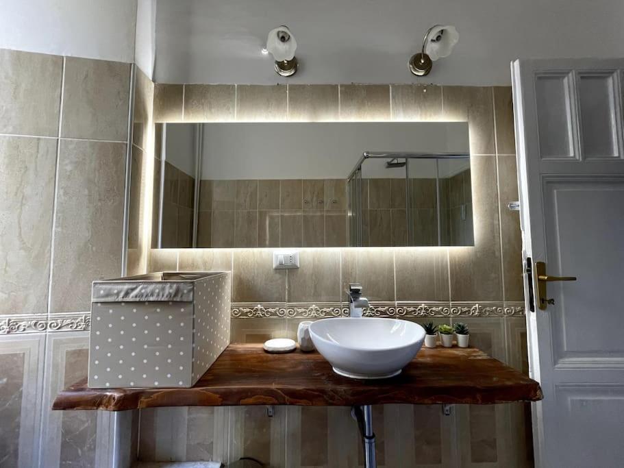 Appartamento Heart Of Rome-napoleone Apartment-10 To Colosseo Roma