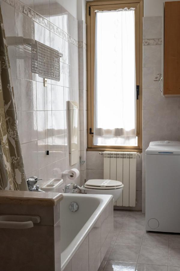 Leilighet Peaceful Family Apartment, Near Metro Roma