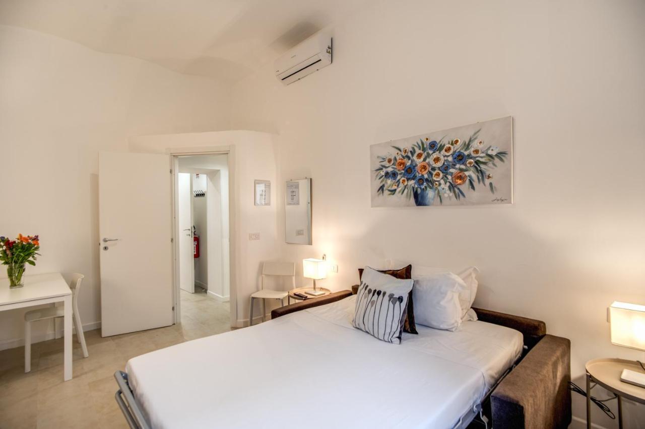 Newly Renovated By The Vatican Apartment *