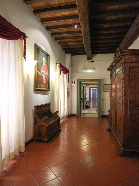 Casa Di Santa Francesca Romana A Ponte Rotto Pensión Roma
