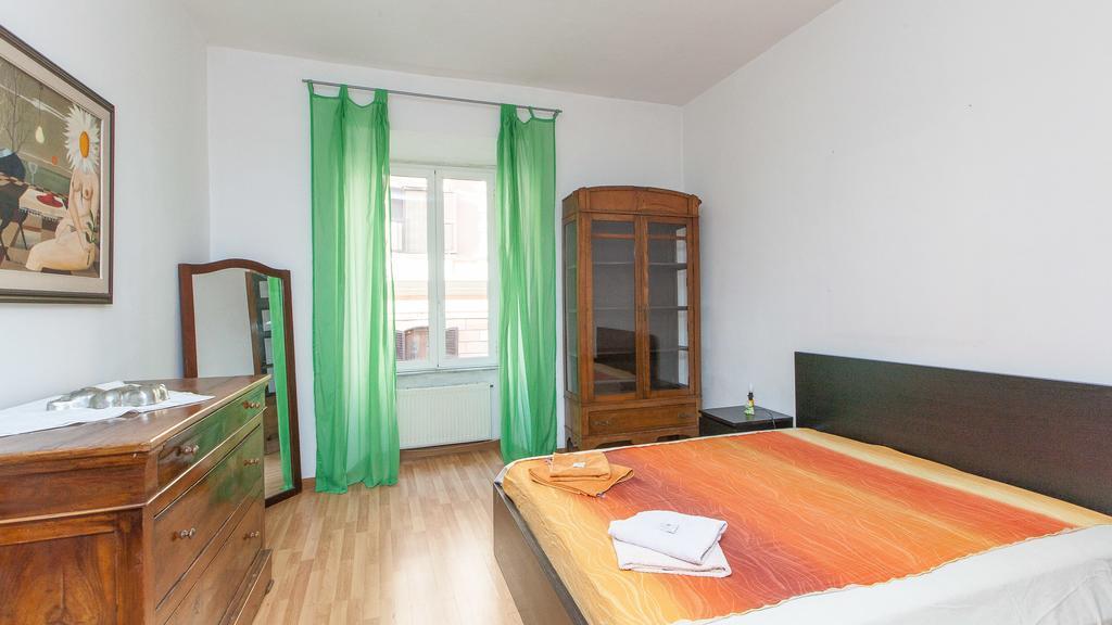 Apartamento Rental In Rome Santini Apartment *